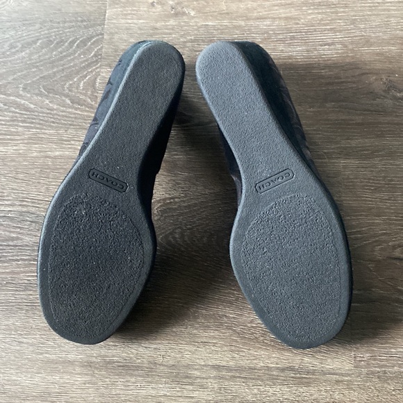 Coach Logo Signature Style canvas suede wedges clasp buckle detail - Picture 4 of 8